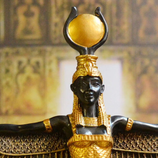 Egyptian Goddess Of Isis - Image 3